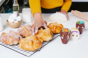 Descubre cómo hacer pan de muerto en casa: tradición, sabor y significado en cada bocado