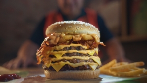 Llega la nueva Stacker Salvaje con hasta cuatro carnes, la hamburguesa más grande de Burger King