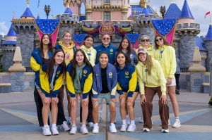 Club América Femenil anota un gol de magia en el 70° Aniversario de Disneyland Resort en California